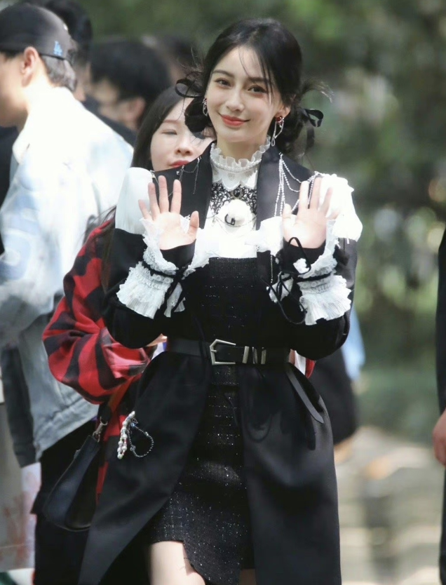 林大竣|《奔跑吧》路透曝光，baby和男闺蜜张大大比心一脸灿笑，不受前夫合照影响