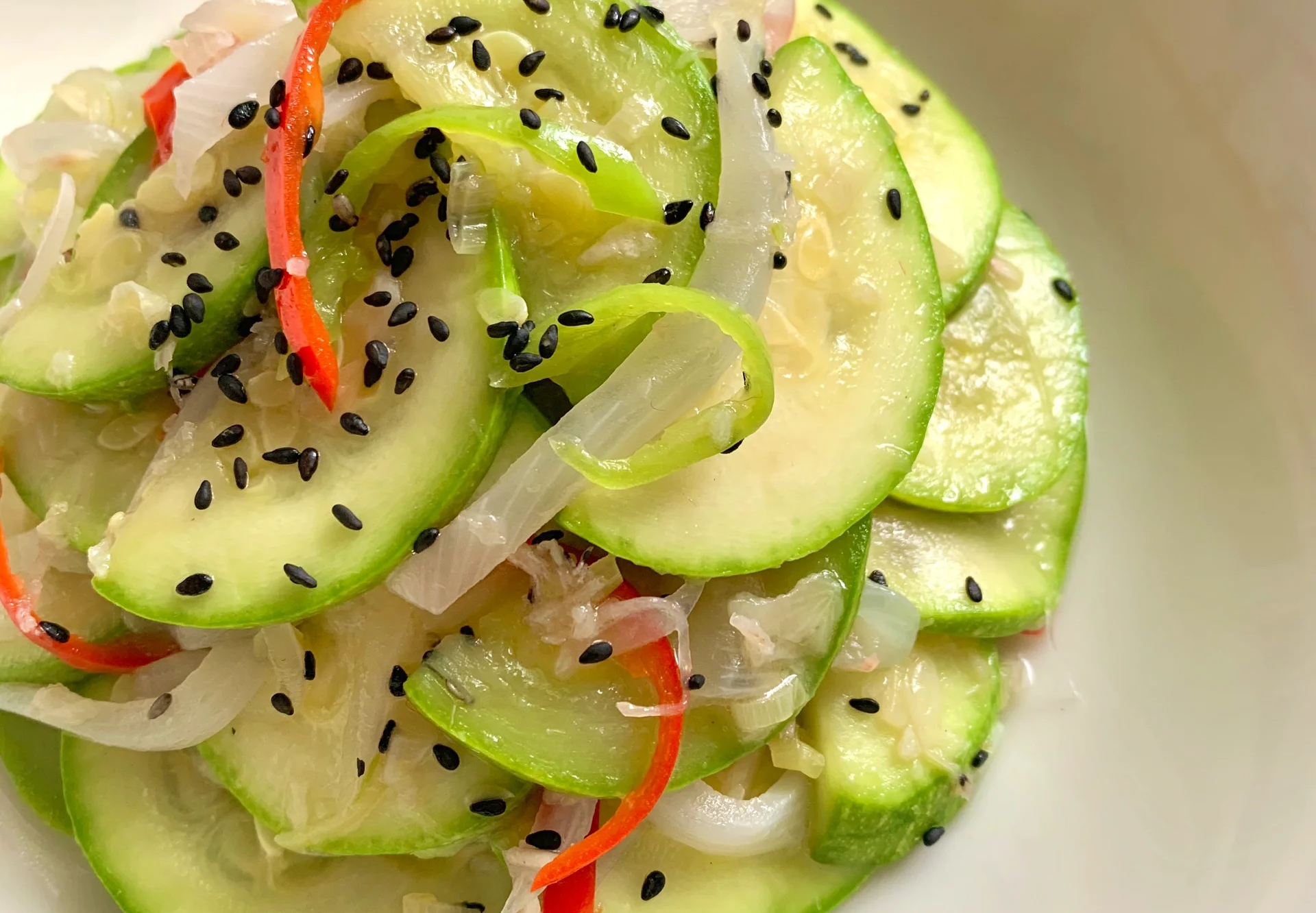 美食教程|六月吃一瓜,中药不用抓,一利尿,二排毒,三消肿,鲜嫩营养高