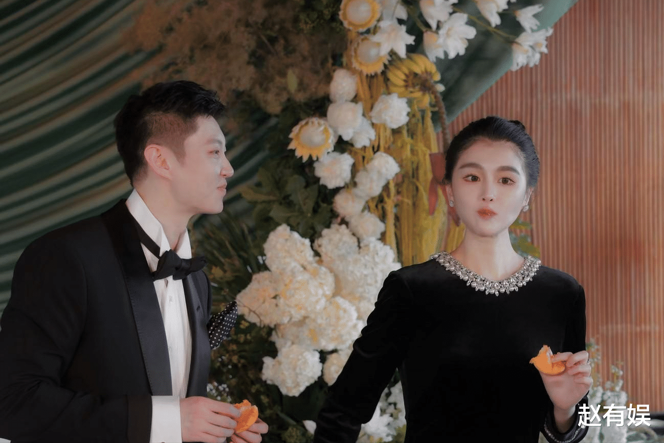 赵本山在球球答谢宴上致辞,母亲喂新人吃分家饭,哥哥礼物最实惠