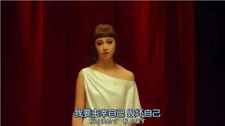 吸毒入狱后被封杀的\亚洲第一美人\，官宣复出？娱乐圈为何包容？