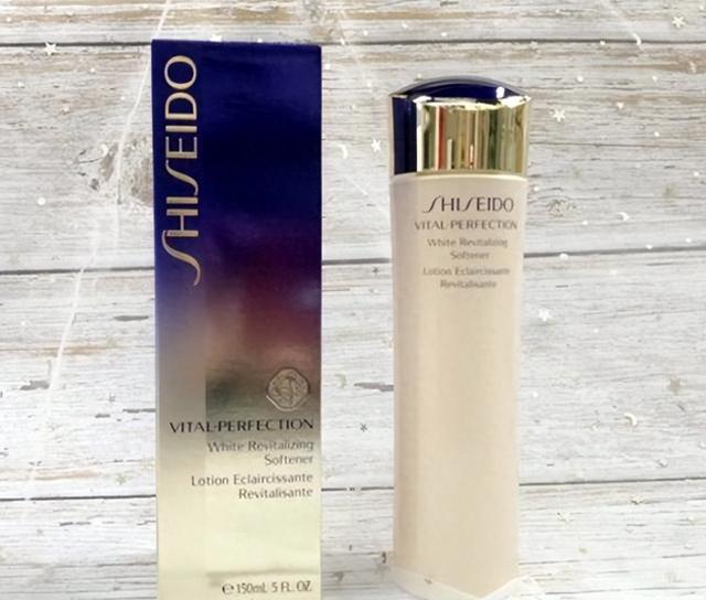 爽肤水推荐:能够为皮肤提供充分的滋润,让肌肤充满丰盈的弹性!