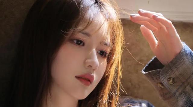 当美颜滤镜关掉后,“明星”与普通人有哪些差别?现在知道不算迟