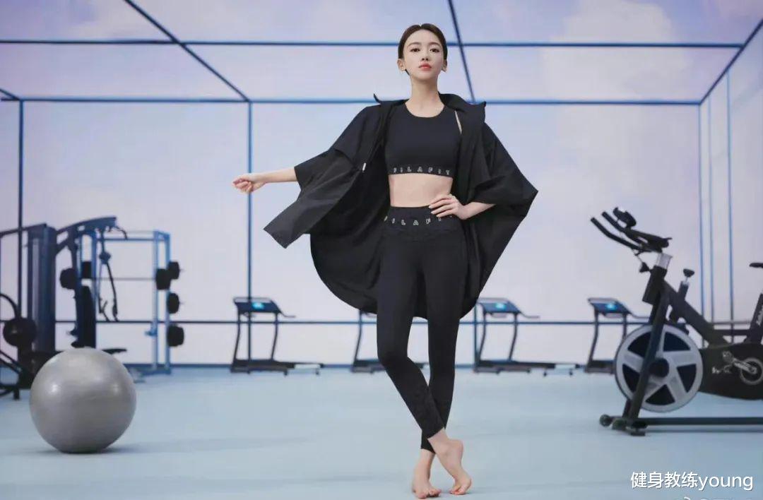 吴谨言的腿腿细如铅笔，真实存在吗？其实全靠3个习惯打造