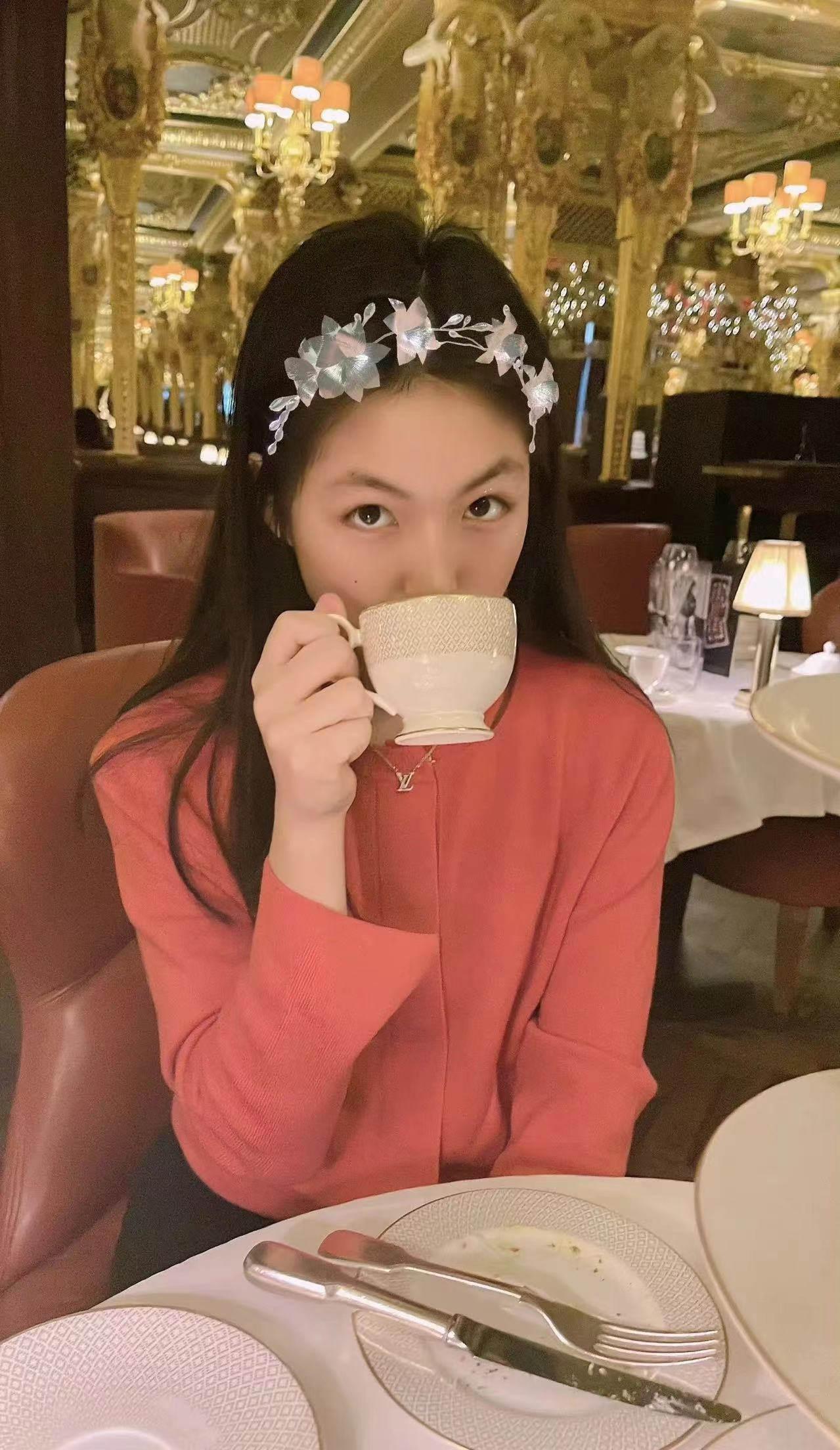 王诗龄|远在英国留学的王诗龄再次引发争议,本人亲自下场怒斥网友。