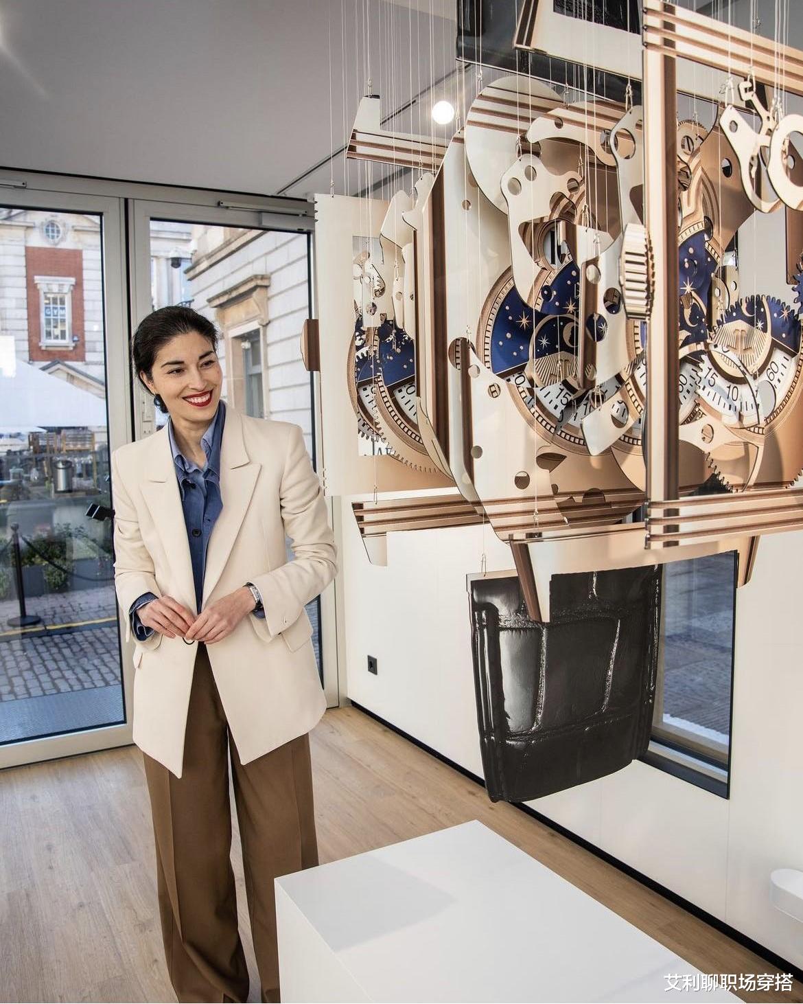 穿衣搭配|跟时尚圈职场人学搭配，西装穿出新意，职业风穿出个性，美得大气自信