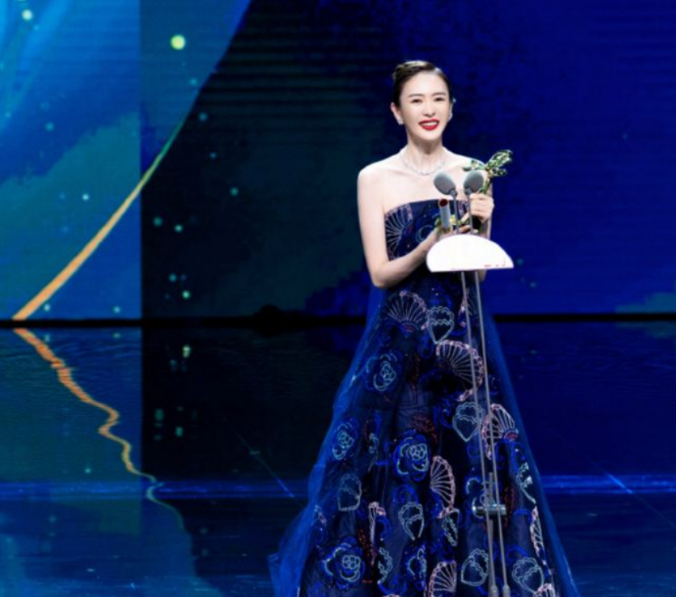 演员童瑶：在最好的年纪选择嫁人，婚后家庭事业两头旺