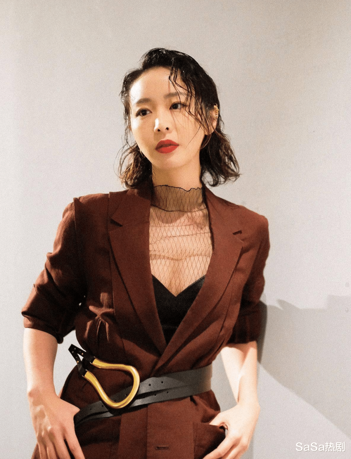 35岁大嫂高叶近照,网友:好像挺显老哦!高叶老公是黄海波系误读