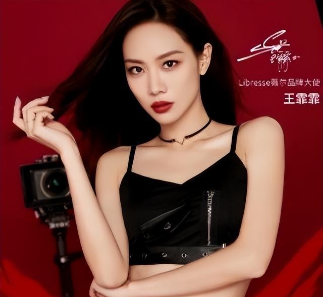 36岁女星带男星回老家!家宴朴实作风接地气,房屋海南天花板级别