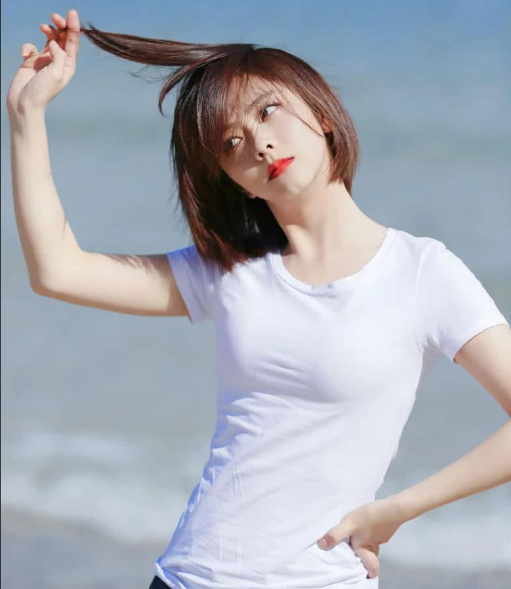 短发 4款显年轻的短发,哪一款更符合你的审美?