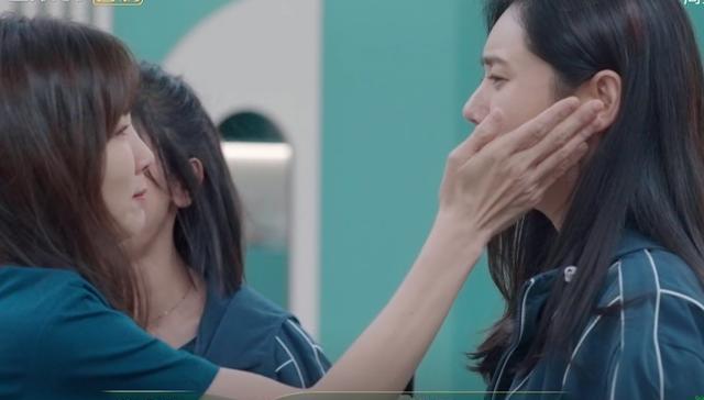 |《乘风》婚变专场:吴倩曝离婚心声,张嘉倪落寞,秋瓷炫话语扎心