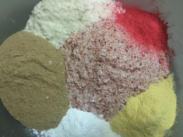 浮漂|“腥饵诱鱼快，香饵钓得大”，夏季野钓，该用什么香？