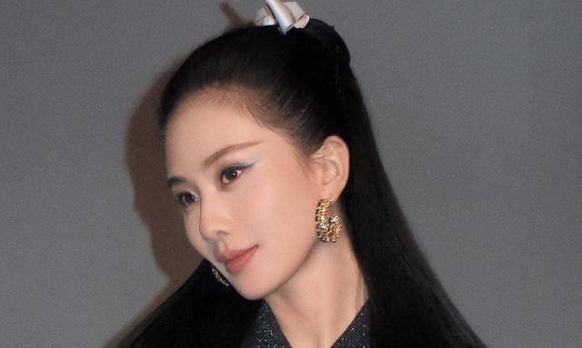 有一种“反噬”叫吴奇隆和刘诗诗，结婚八年，善恶报应都应验了