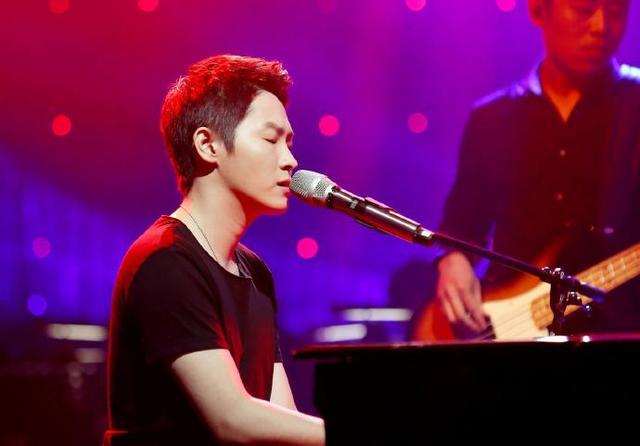 丁太升称梁博比项亚蕻更适合当黑豹主唱,对摇滚的理解以及嘶哑的声线