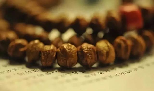 文玩|坚持玩串10年后，他们变成了这样