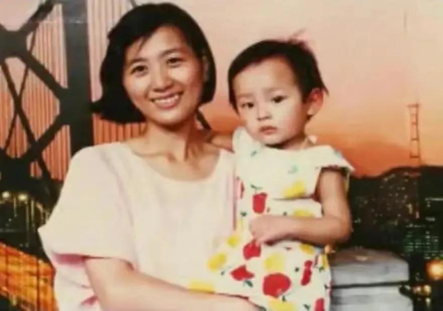 周笔畅|周笔畅:38岁独居16年,不谈恋爱不结婚,只想过自己想要的生活