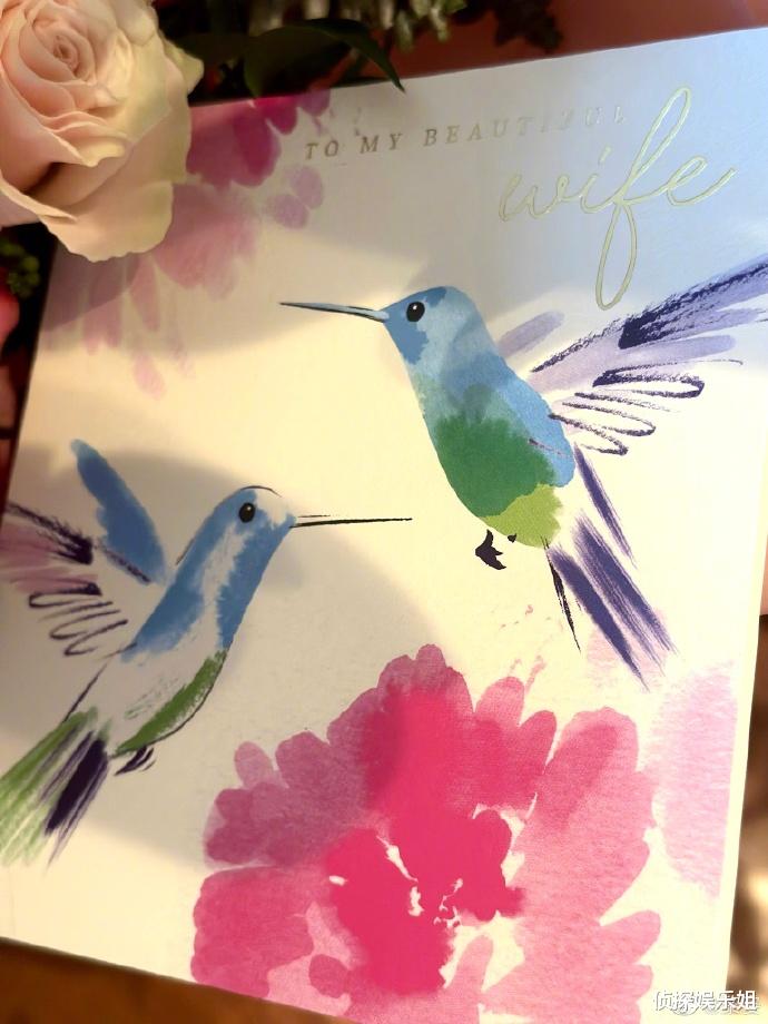 黎姿庆结婚15周年,与富豪老公贴脸秀恩爱,马廷强两鬓斑白显老态