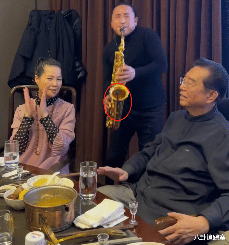 李双江|李双江夫妇高调设宴，喝茅台听演奏心情好，李天一改名曝提前出狱