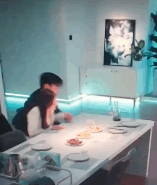 胡歌|打着艺术的幌子“耍流氓”,这些明星的做法把观众恶心坏了