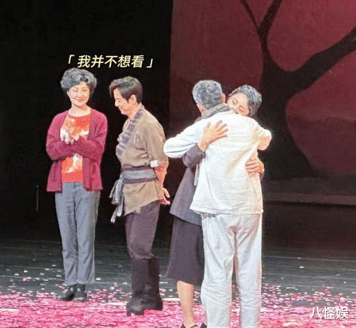 黄磊女儿多多现身乌镇,扎马尾笑容明亮太像孙莉,身边男子引关注