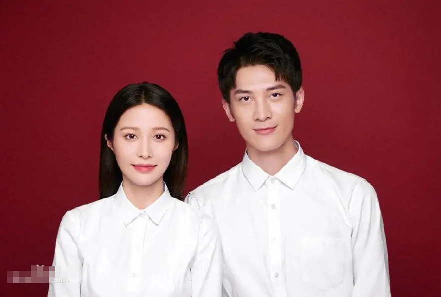 曝90后歌手隐婚出轨,与女歌手富婆暧昧吸毒被抓,拿孩子威胁前妻