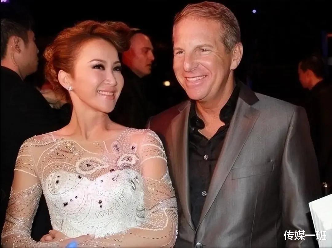 李玟去世第5天,她固守的体面被撕得粉碎,她加拿大老公正被网暴