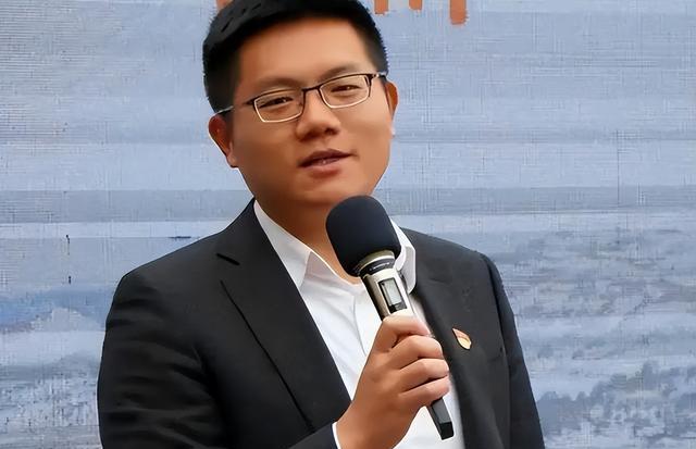 招聘|我国首位90后县长,颜值高学历也高,网友:没点真本事当不了县长