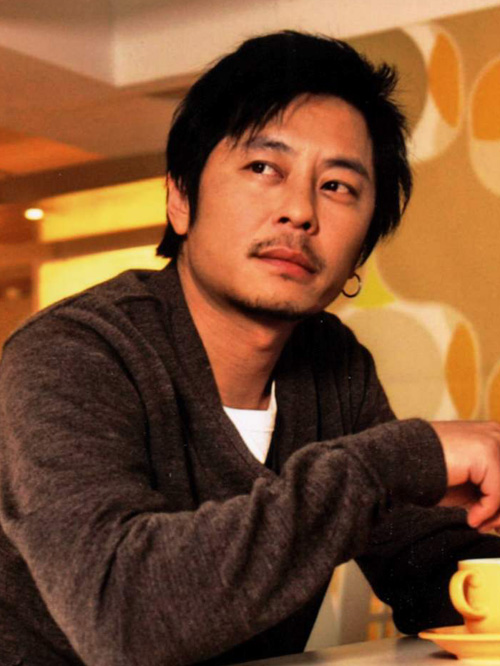 61岁王杰定居加拿大!