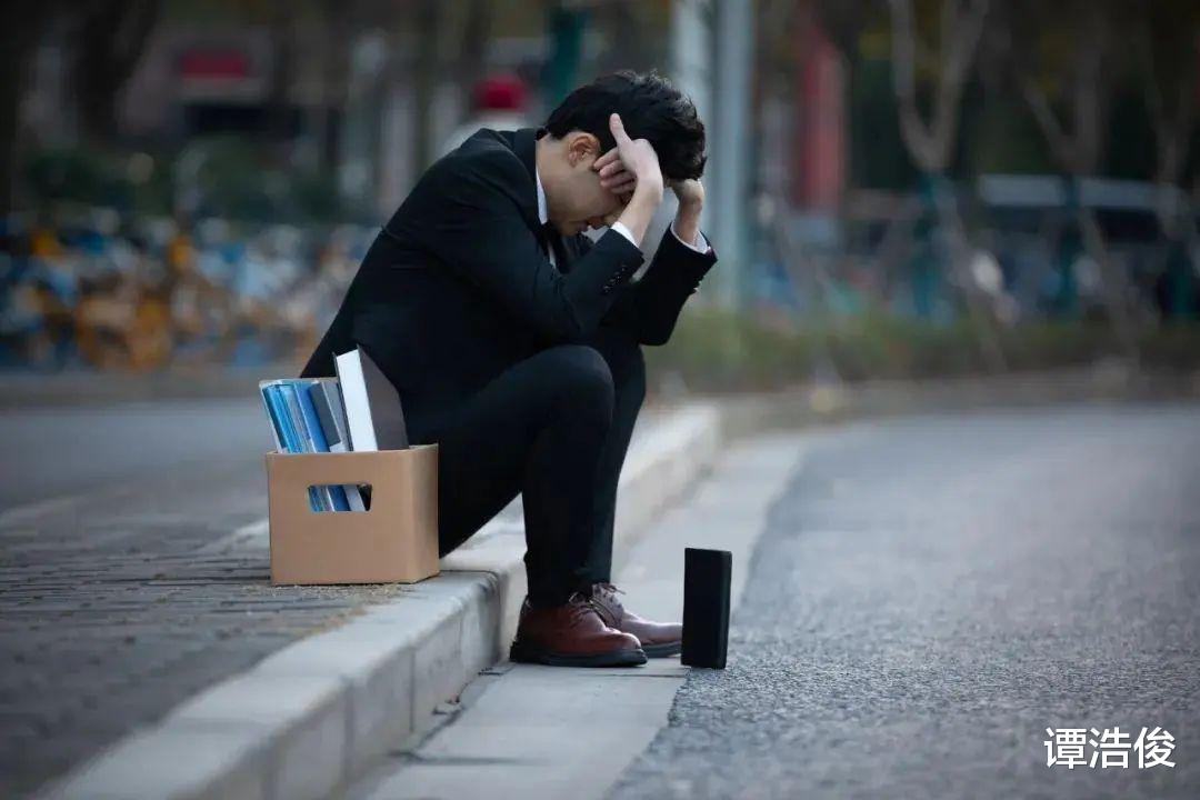 高校|解决青年高失业率问题,需从改革公考制度入手