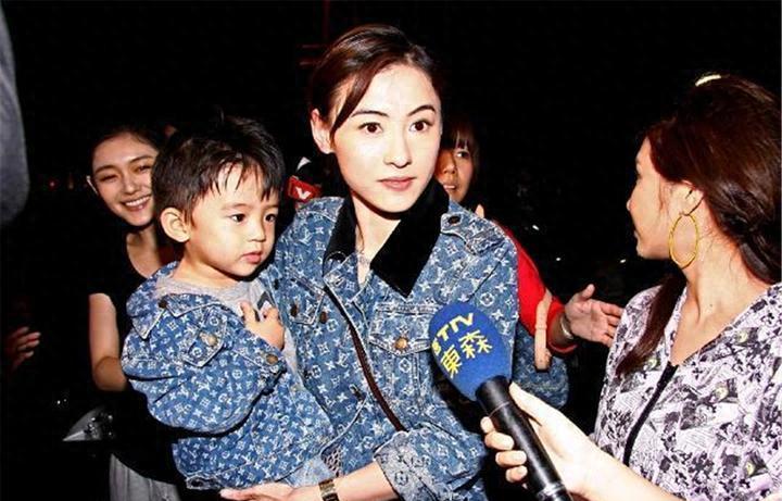 李小冉的噩梦：“家暴男”孙东海，如今“魔爪”伸向张柏芝母子？