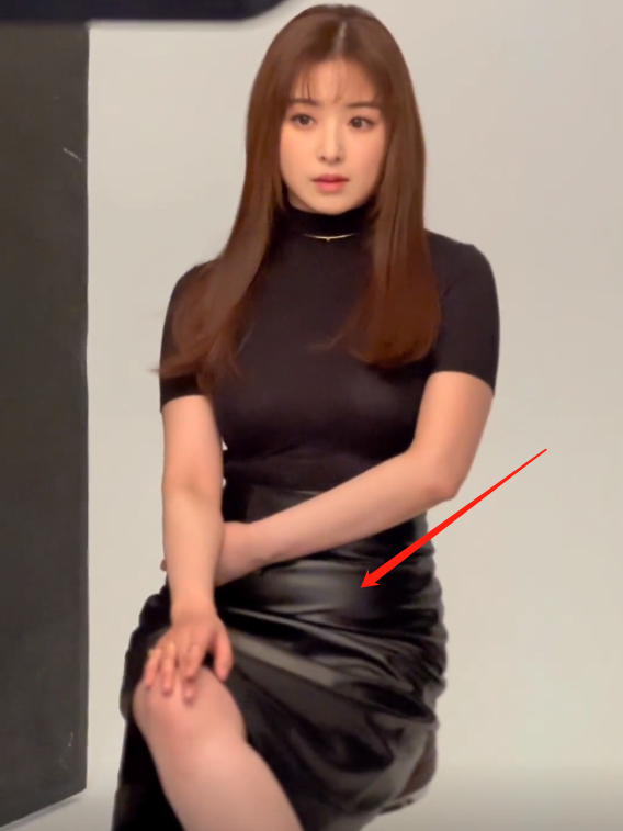 阚清子|31岁张含韵爆肥认不出!大象腿被指撞脸何洁,唱歌上气不接下气