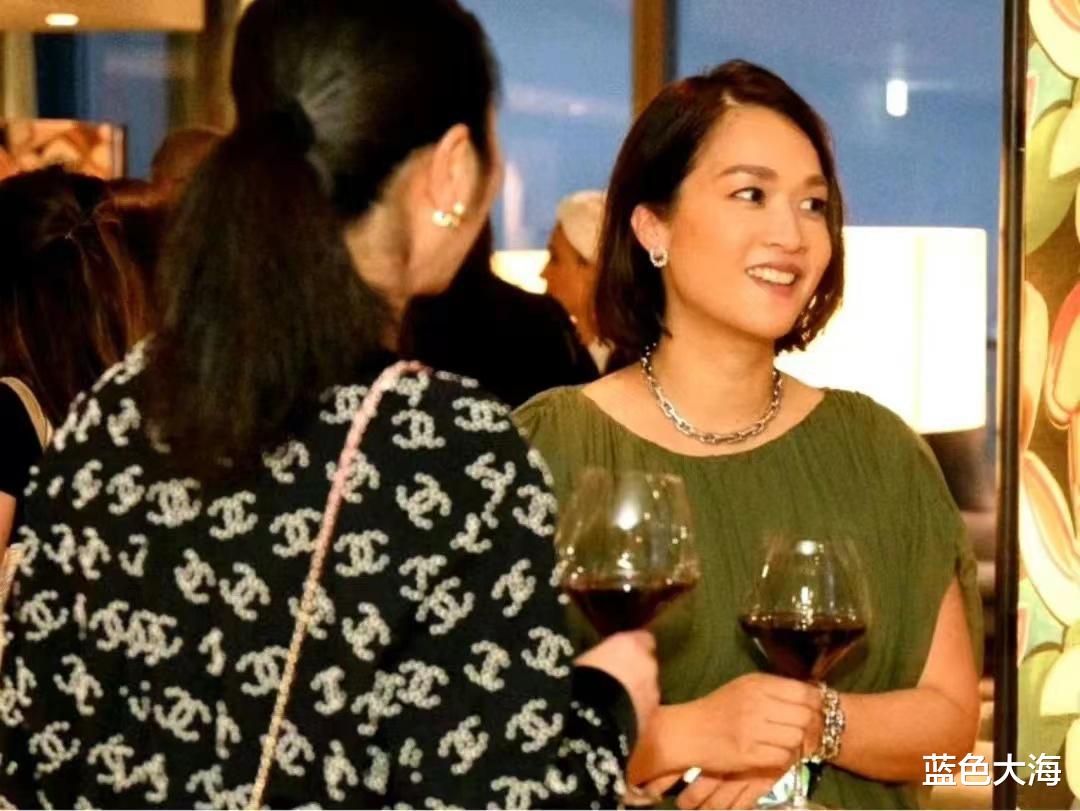 李嘉欣|阔太心思似海深,合照被裁的李嘉欣,哪来的底气拉踩郭晶晶?