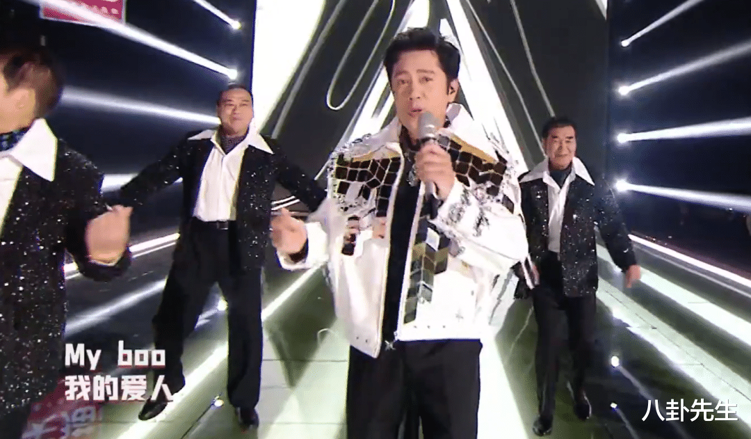 芒果晚会明星状态：萧亚轩脸僵认不出，吴谨言古装扮相赢孟子义