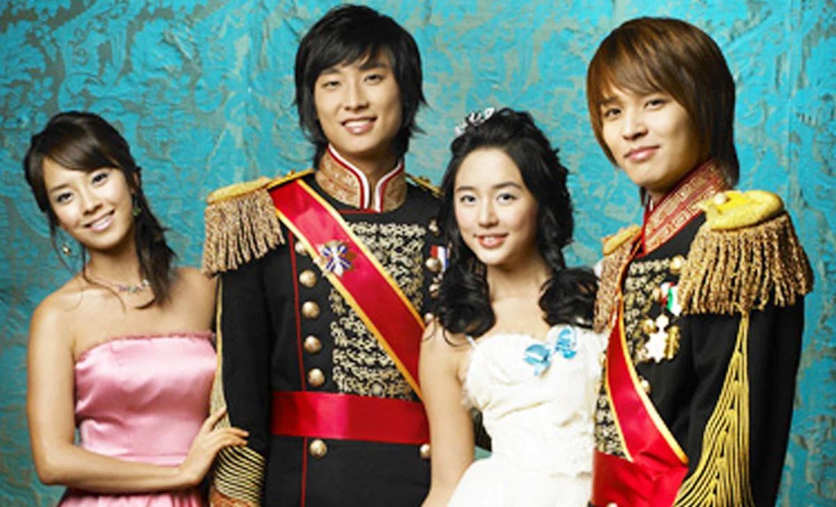 尹恩惠时隔10年再剪短发引热议,网友:梦回王子咖啡1号店!