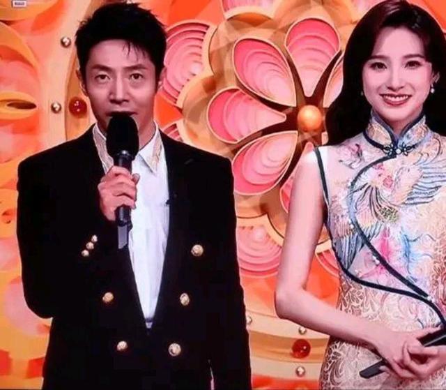 春晚|假的：高博、李梓萌、张舒越主持元宵晚会。真相：春晚团队留任