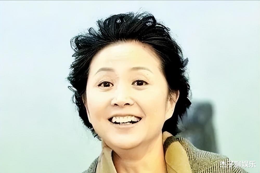 黄菡|这真是《非诚勿扰》里的黄菡吗?时隔7年荧幕露脸,简直判若两人