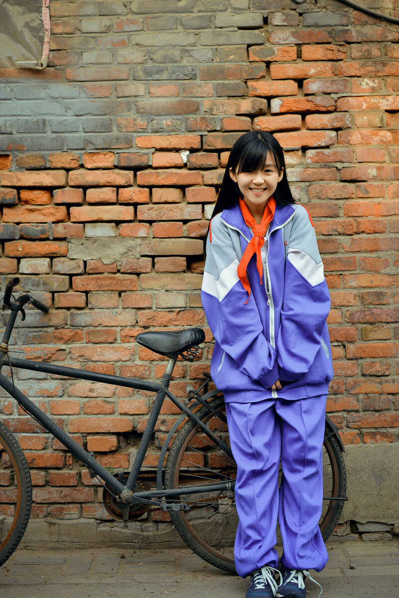 明星素颜|长得“又老又幼”的4位女星，初看少女感满满，偶尔又像个小老太