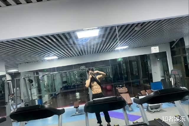 《为有暗香来》男四号意外出圈，身材管理满分，男主瞬间就不香了