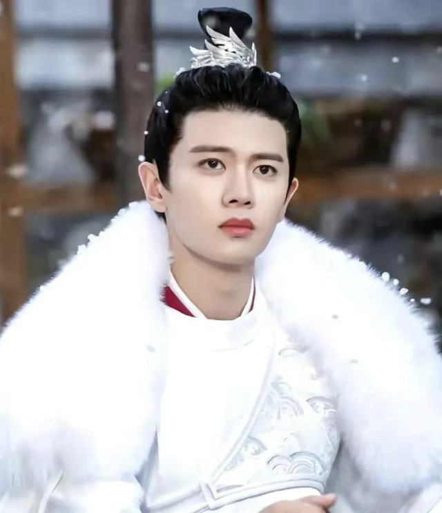 帅哥|被造型师耽误的8位男演员,明明是帅哥,却被吐槽成“土矬丑”