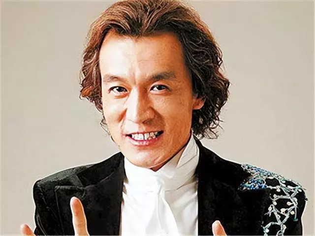 李咏女儿回国宣布出道,网友:从哪来回哪去,中国不欢迎你