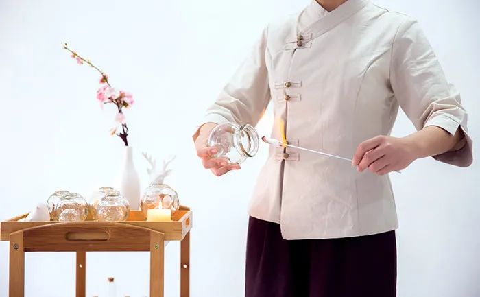 |拔罐颜色越深“毒”越多?