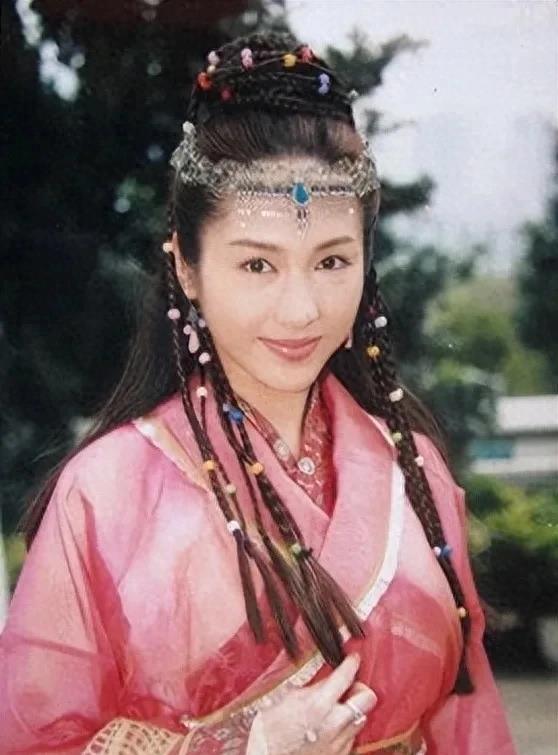 51岁黎姿惨遭毁容面目全非吓人！嫁豪门14年尽是一把辛酸泪