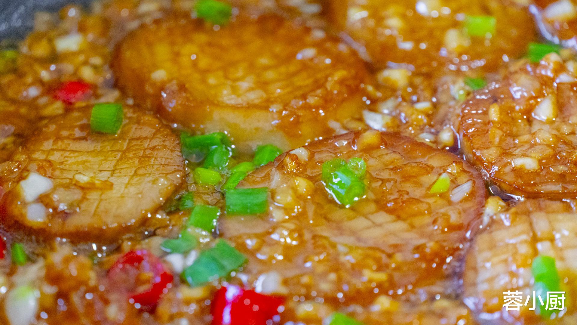 自助餐|建议女人：少吃花生瓜子，多吃4种碱性菜，激发雌激素，抗衰老