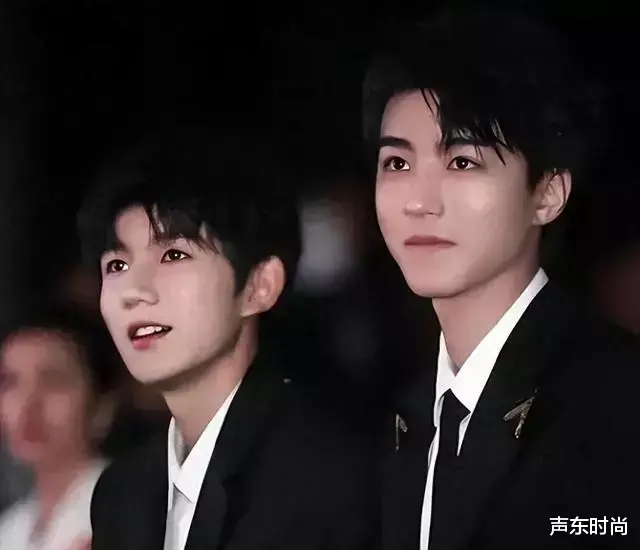 王俊凯养嫂子事件被扒实锤，与杨柳穿情侣鞋，人前避嫌人后黏一起