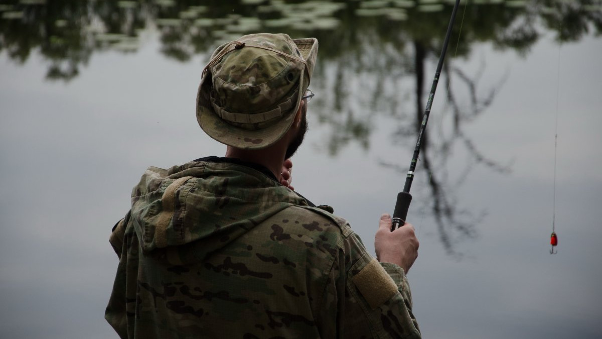 钓友用台钓法，一竿钓获四条大鱼，是怎么做到的？