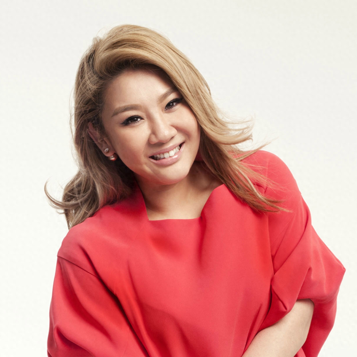 痛心!郑少秋55岁大女儿在美国自杀身亡,2年前见了父亲最后一面