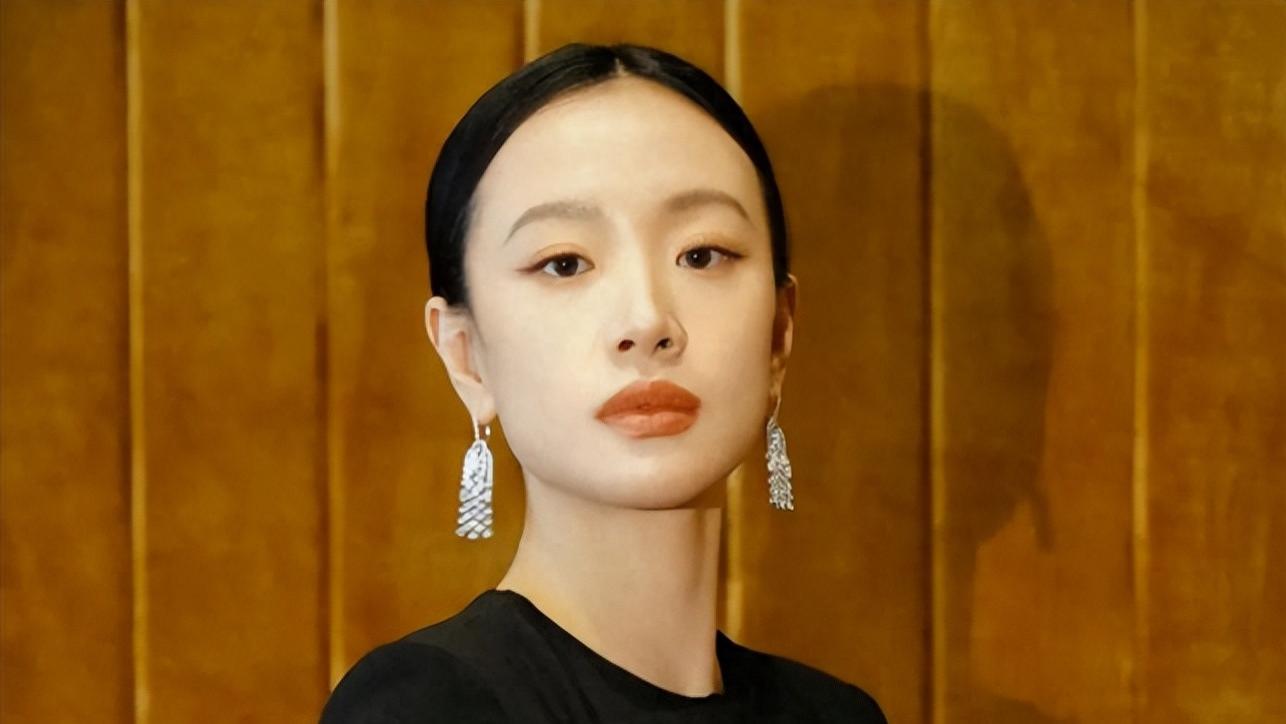 她人不怎么红，脾气比影后还嚣张，张纪中直言：演技再好也不合作