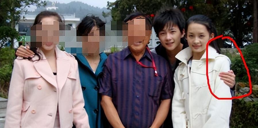 杨洋|杨洋和王楚然恋情被实锤？海边激吻、甜蜜共度4天3晚，疑似因戏生情