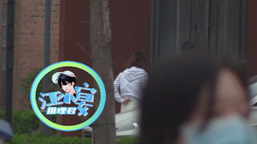 张继科|张继科女友驾车赶往公司,安踏等品牌终止合作