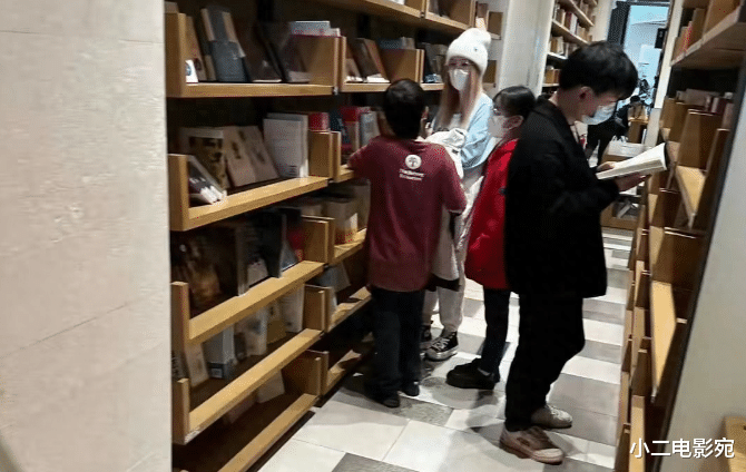 宋喆刑满6年正式获释,最新罕透近况,马蓉打扮少女豪宅疑新恋情