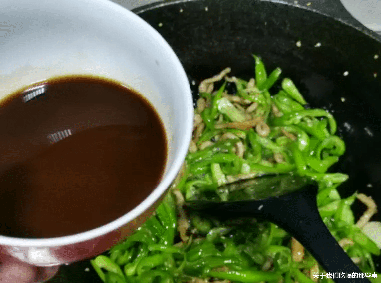 鸡蛋|无论炒肉丝还是肉片，都不要直接下锅炒，学会饭店做法，又嫩又滑